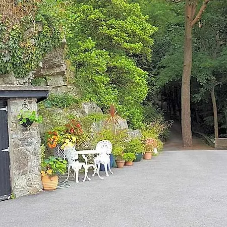 Rocklands House Bed & Breakfast