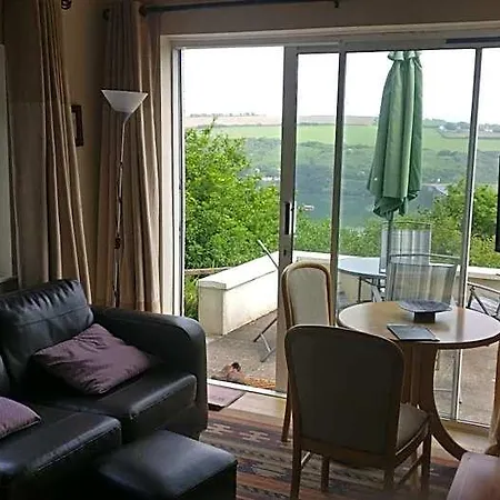 Bed & Breakfast Rocklands House 4*