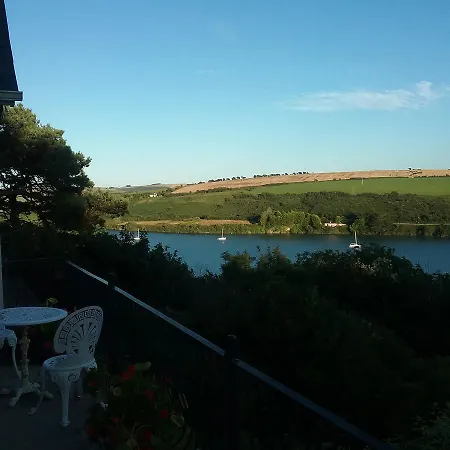 Rocklands House Bed and breakfast 4*